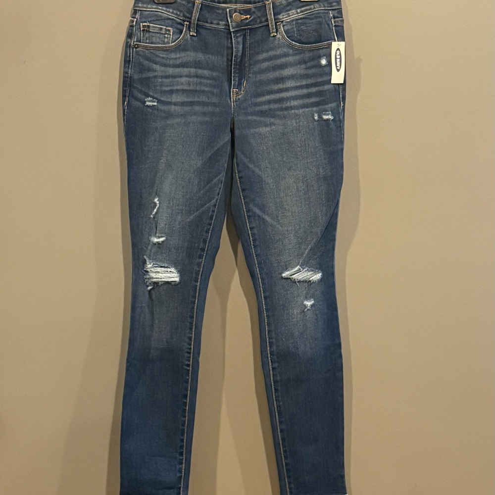 *BRAND NEW WITH TAGS* Old Navy Size 4 Pop Icon Distressed Skinny Jeans